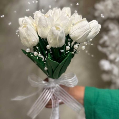 Islak Lale Gelin Eli Buketi