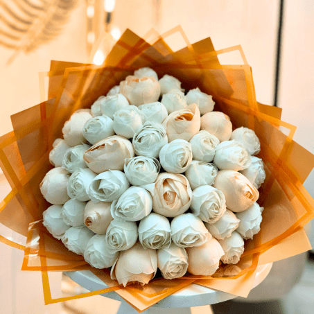 Turuncu Beyaz Şakayık Buketi